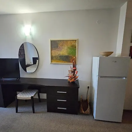 студио за двама в сарафово Daire